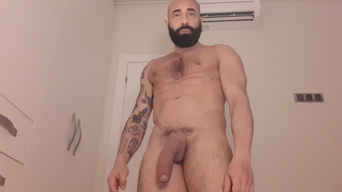24 cm 🍆 https://t.co/XdKbT90VhO