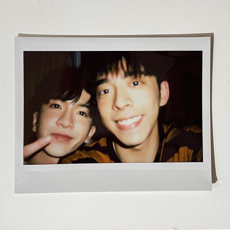 MIRRORSTUDIES21's tweet photo. 【@/edanlui インスタ更新 2021.07.15】

もう一回、僕にチャンスをくれますか？

#おっさんずラブ香港 #大叔的愛 https://t.co/bLs6UylMQ0