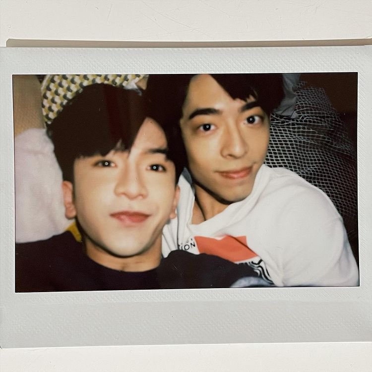 MIRRORSTUDIES21's tweet photo. 【@/edanlui インスタ更新 2021.07.15】

もう一回、僕にチャンスをくれますか？

#おっさんずラブ香港 #大叔的愛 https://t.co/bLs6UylMQ0