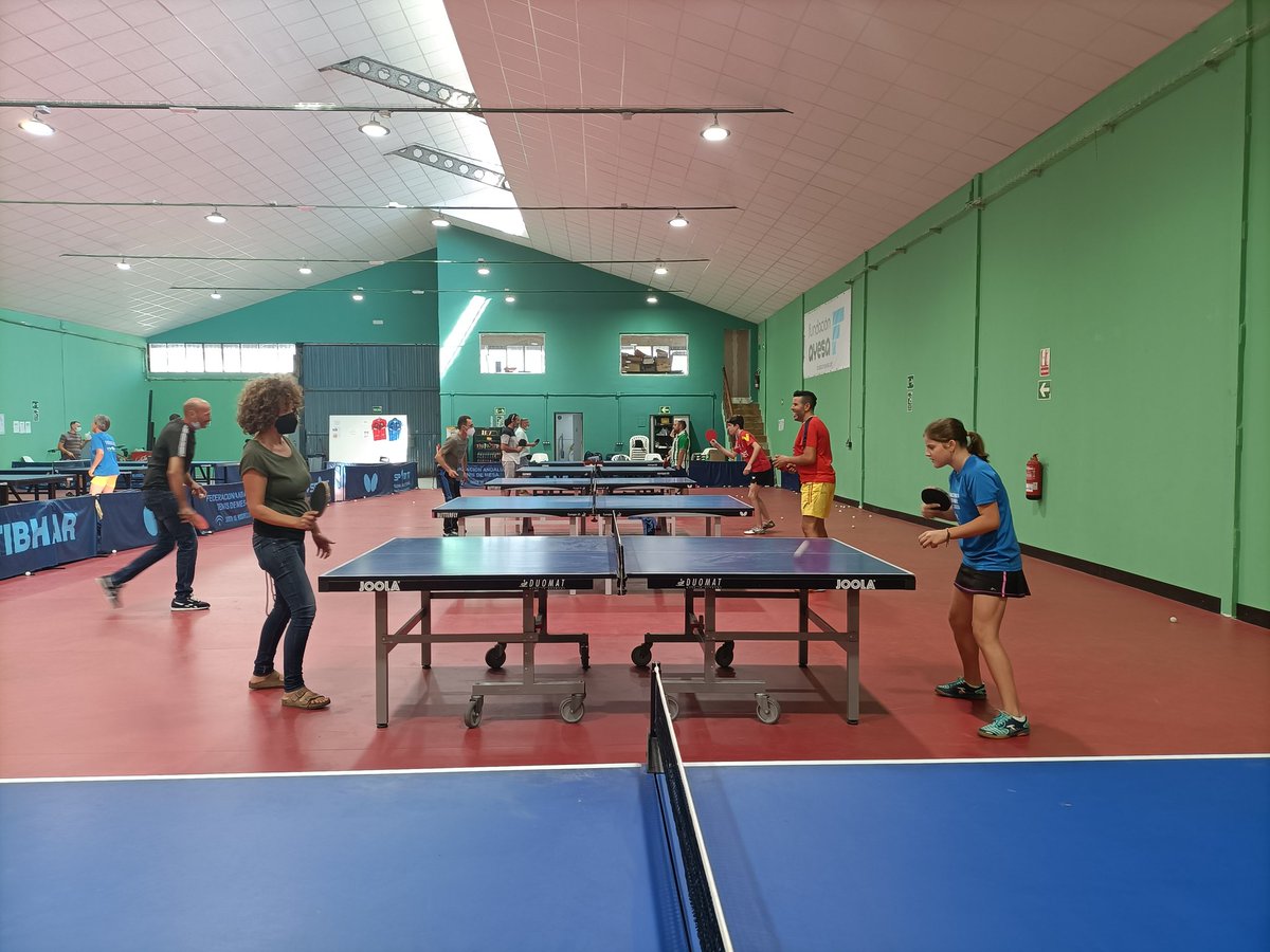 ZaqueoARS's tweet photo. Queremos dar las gracias al @ctmhispalis y al @ctmsevilla por la gran mañana de Ping Pong 🏓 que  habéis hecho pasar a nuestros beneficiarios en el #CentroTenisdeMesaSevilla #MikiJuarbe. 
También agradeceros que os convirtais en entidad colaboradora de @ZaqueoARS https://t.co/r7JsxSVD0k