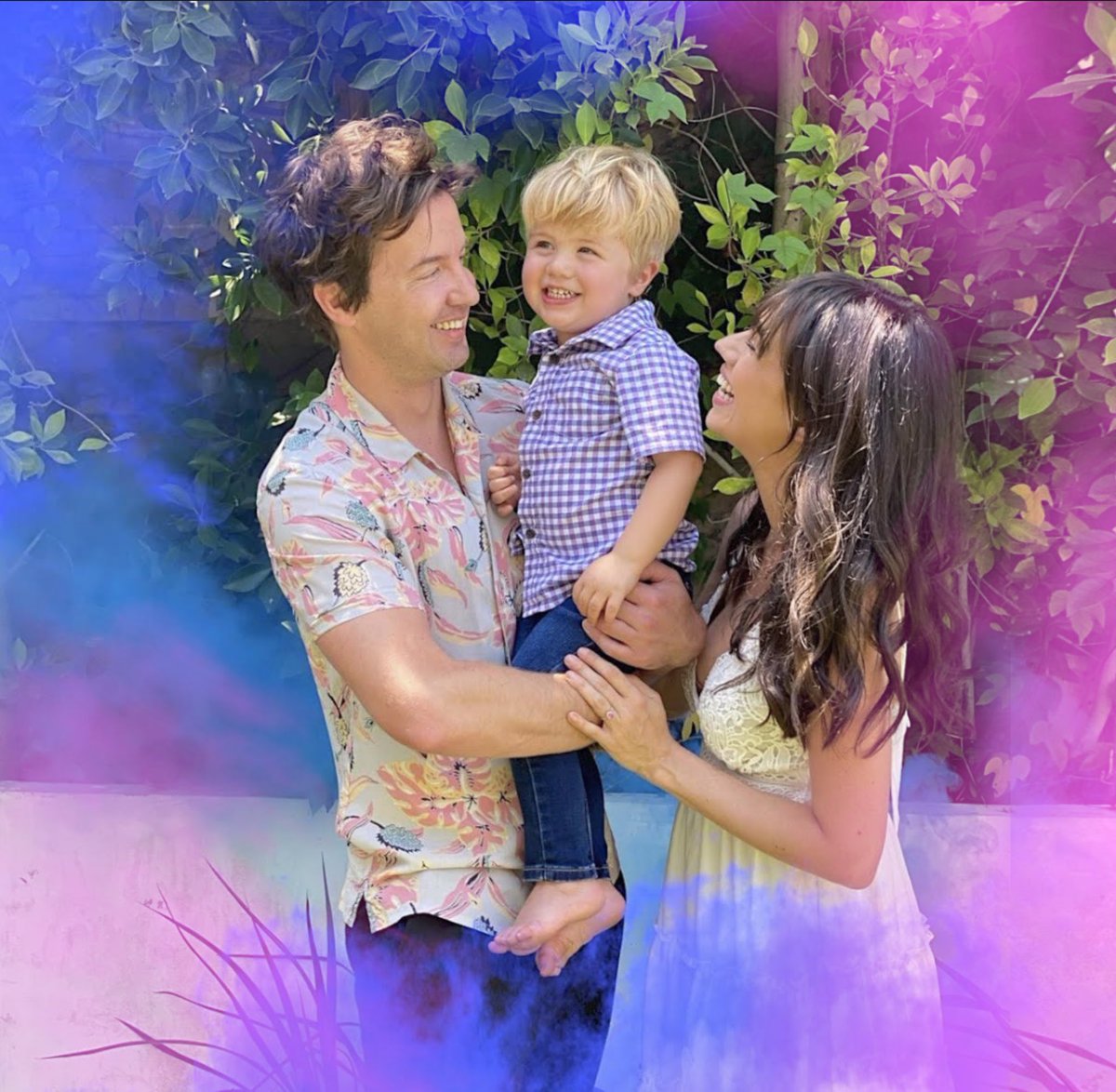 ColleenB123's tweet image. TWIN GENDER REVEAL! youtu.be/SW8kMLvj4oQ