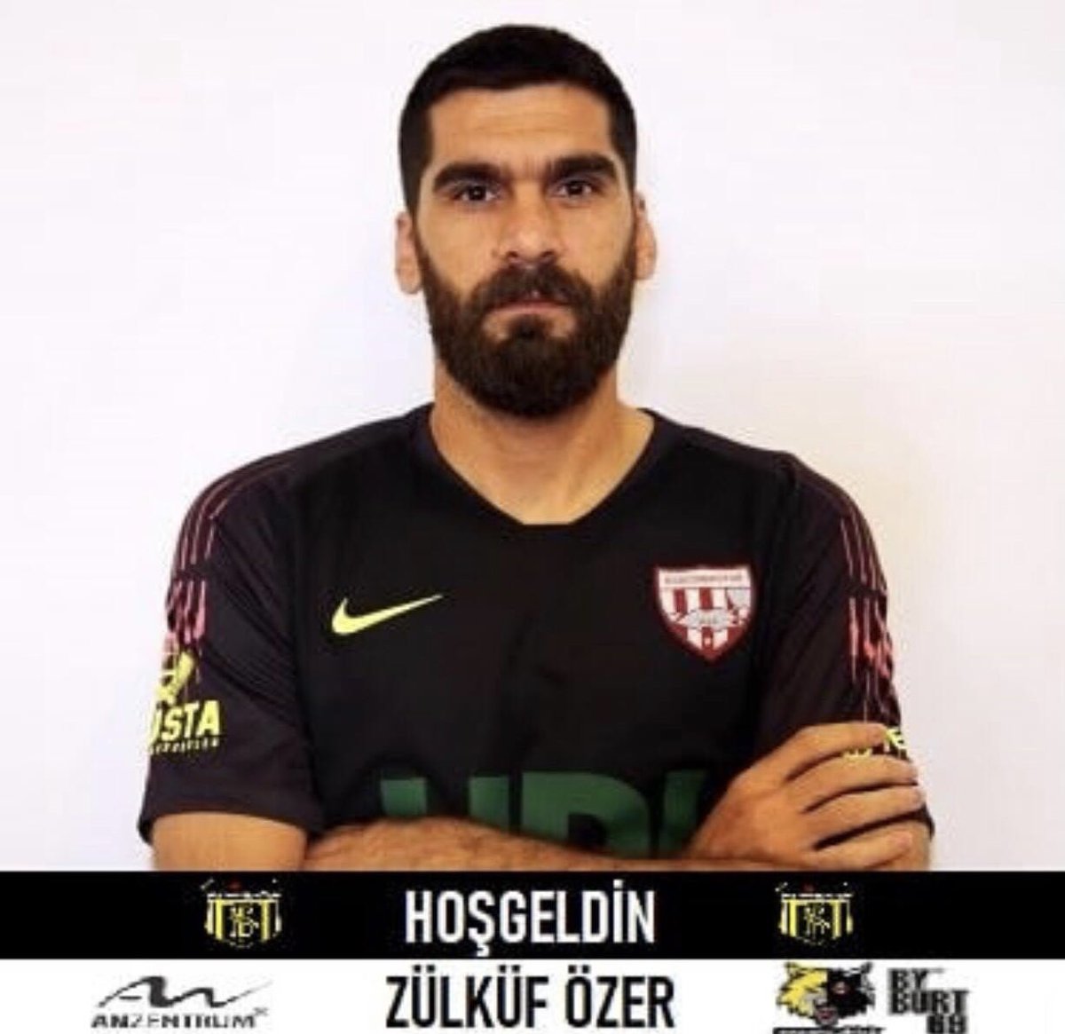 HOŞGELDİN ZÜLKÜF ÖZER 🐆

PTT 1.Lig Ekiplerinden Bandırmaspor’dan kaleci ZÜLKÜF ÖZER Bayburtsporumuza Hayırlı Olsun🟡⚫️ #bayburtspor