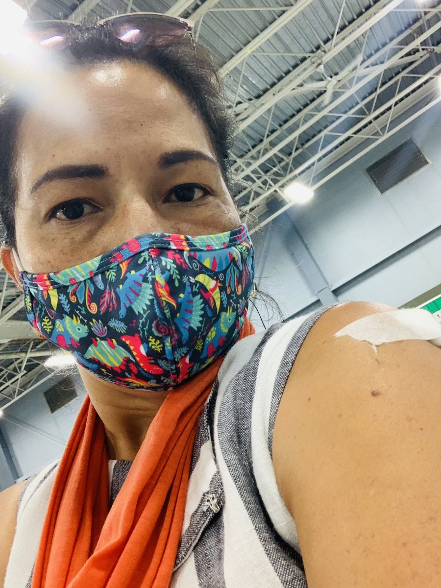 EdnaMattaC's tweet photo. 1️⃣💉🦠🛑 = ✅
2️⃣💉🦠🛑 = ✅
💪🏽🙋🏽♀️😃 #ThankYouScience 🔬🧬🧪👩🏽🔬🧑🏻🔬
#StopTheSpread #GetVaccinated #FaceMask #HandSanitizer #PhysicalDistancing https://t.co/CW8bPeoD7I