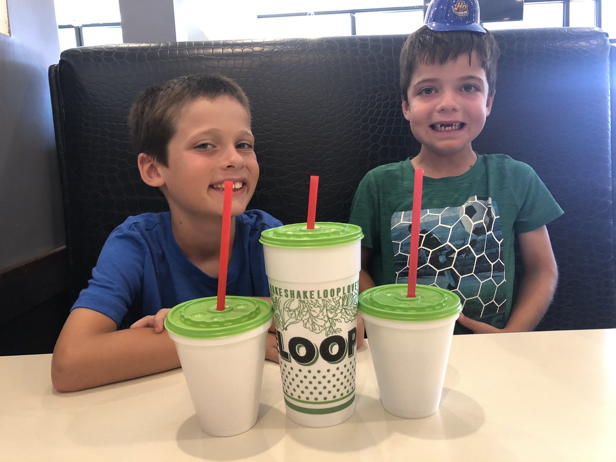 mbhouston05's tweet photo. Lunch at the Loop for #eatingforeducation @SedgeGardenES let’s see your pictures today as you support these local businesses that support us! https://t.co/oxM5CaUe0Y