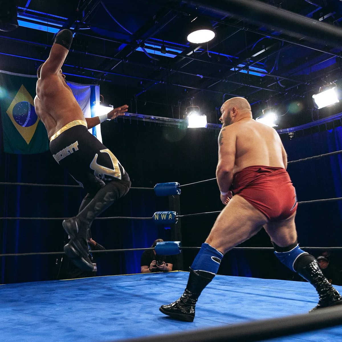 MarsheRockett's tweet photo. Best dropkick in the game. #MarsheAllDay🚀 

📷 @hibanhuerta 

 #NWAPowerrr / #NWA / #NWAWrestling / #EMPOWERRR / #NWA73 / #NationalWrestlingAlliance / #RaceForTheChase / #PowerrrSurge / #WrestlingAtTheChase https://t.co/njWlWiKUMP