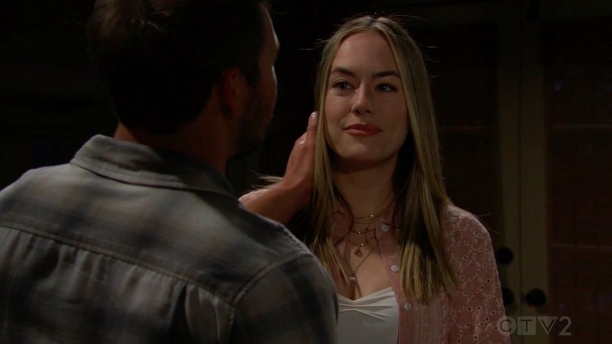 sparkly_Annika's tweet photo. Liam: I love it here. I love this place. I love my family. 
I love my gorgeous wife.

Hope is stunning. 😍

#TeamHope #AnnikaNoelle #WCW 
#BoldandBeautiful https://t.co/uSwCu6VmIz