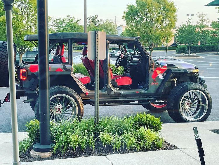 Looking sharp, great build 💪  Fender Flares looking great on @forgis_on_40s
📸 📸 Photo/Wrangler owner: @forgis_on_40s
#wolfstorm #wolfstormoffroad #jeep #jeeplife #jeeplove #jeepnation #jeepin  #jeepwrangler #offroad #offroading #trailrated #offroadjeep #fenderflares #fenders