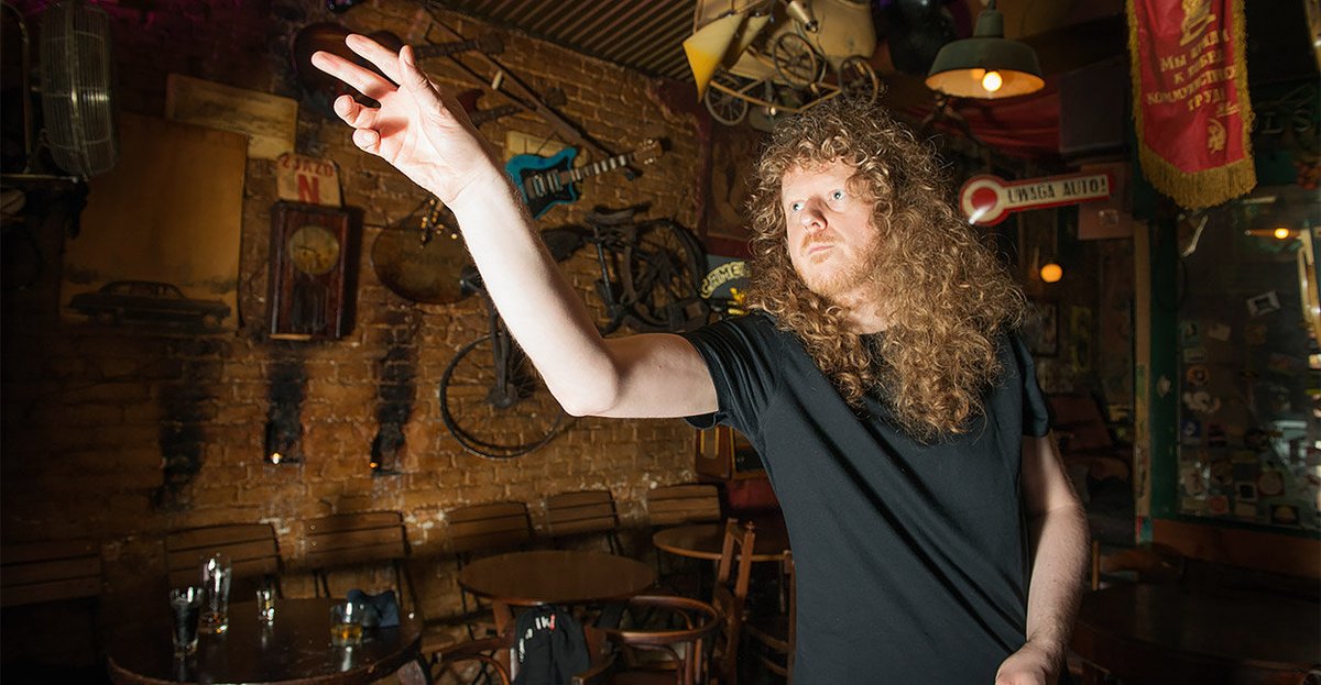 REPORTAJE | Everywhere At The End of Time. The Caretaker y el horror de olvidar.
¿Por qué un álbum abstracto, pesado y difícil de escuchar que dura seis horas y media tiene más de 14 millones de visitas en YouTube? 

Enlace: adobosound.com/2021/07/everyw…

Escrito por Juan de la Fuente.