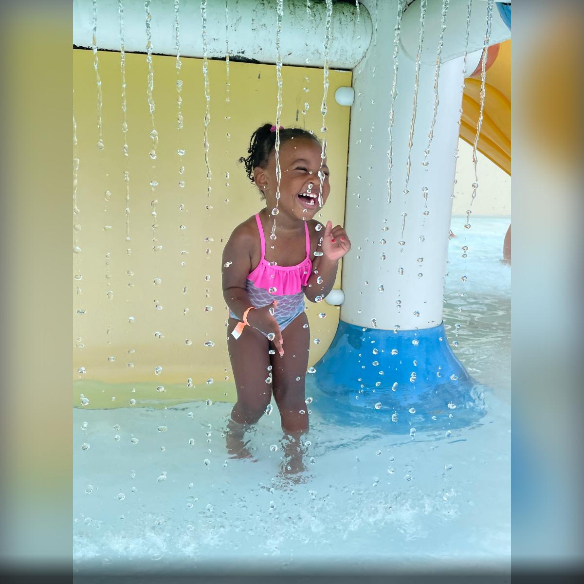 Layla having some fun in the sun! ☀️ 
Keep submitting your photos to flip.to for a chance to win 2 annual passes! flip.to/r/3x26h