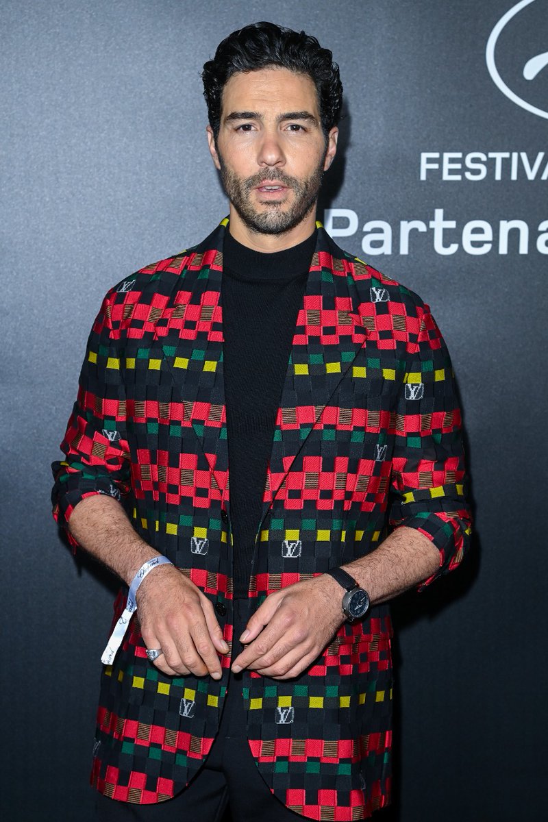FWMagazine_'s tweet photo. Louis Vuitton en Cannes 2021 #FashionWeekMagazine #CapitalGlam https://t.co/dXUBIBsuiO