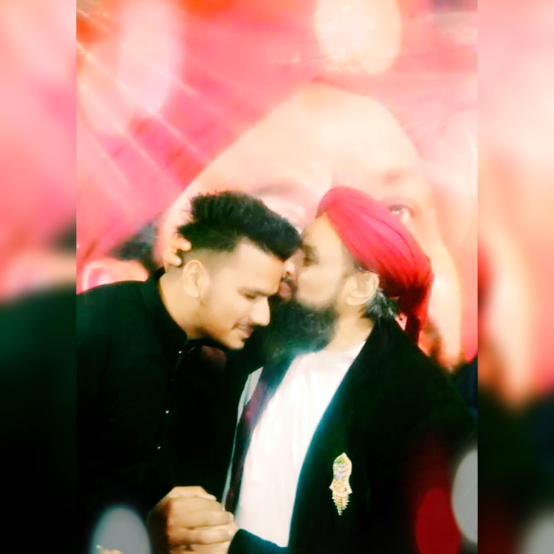 قائد تیرا ایک اشارہ 
حاضر حاضر لہو ہمارا !
#HBDSarwatejaz