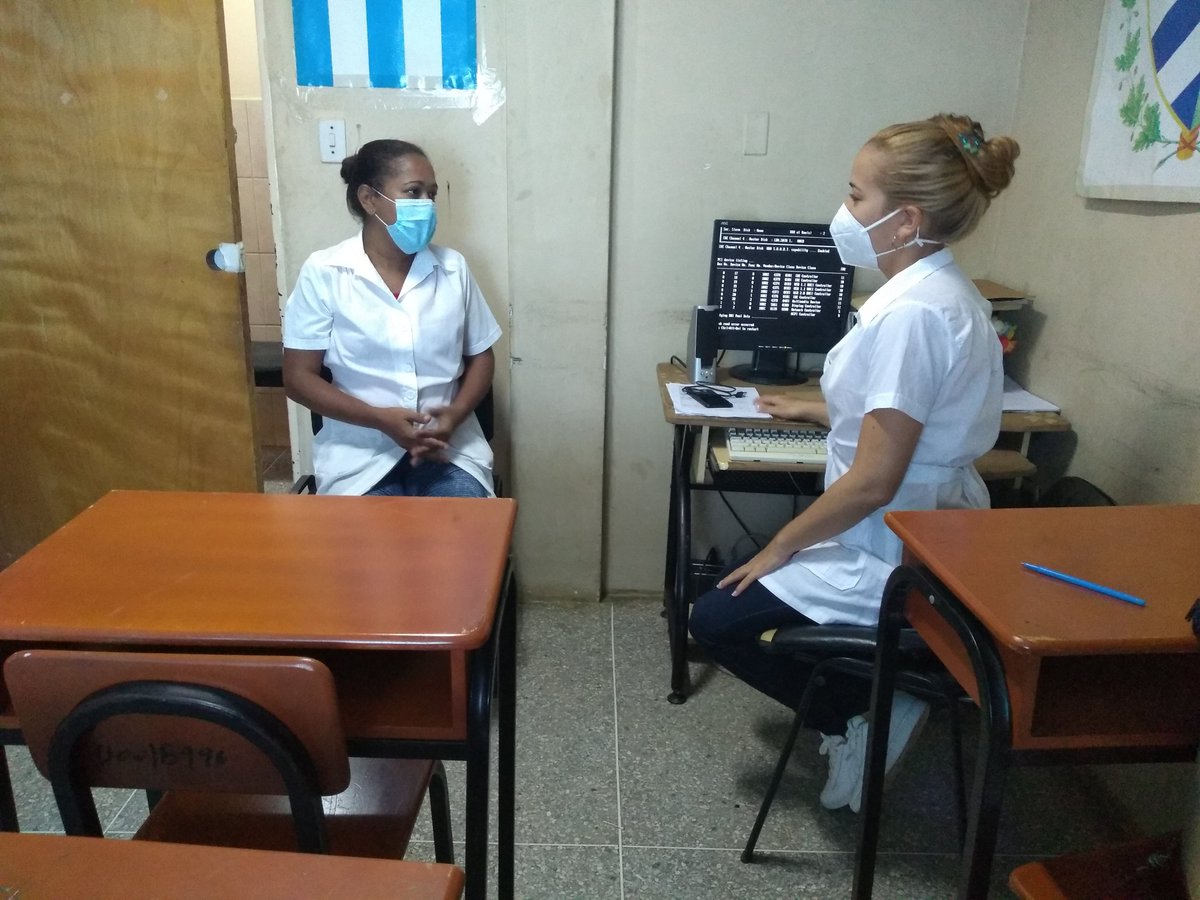 LlorenteLorenni's tweet photo. @CDISimonRBOL1  A la Revolución la defienden los revolucionarios , Cuba no está sola .#SomosCuba #FidelPorSiempre #LaCalleEsDeLosRevolucionarios  @Cubacooperabol2 @AdanVillavicen5 @Anayans09695629 https://t.co/KnPqU1sXnC
