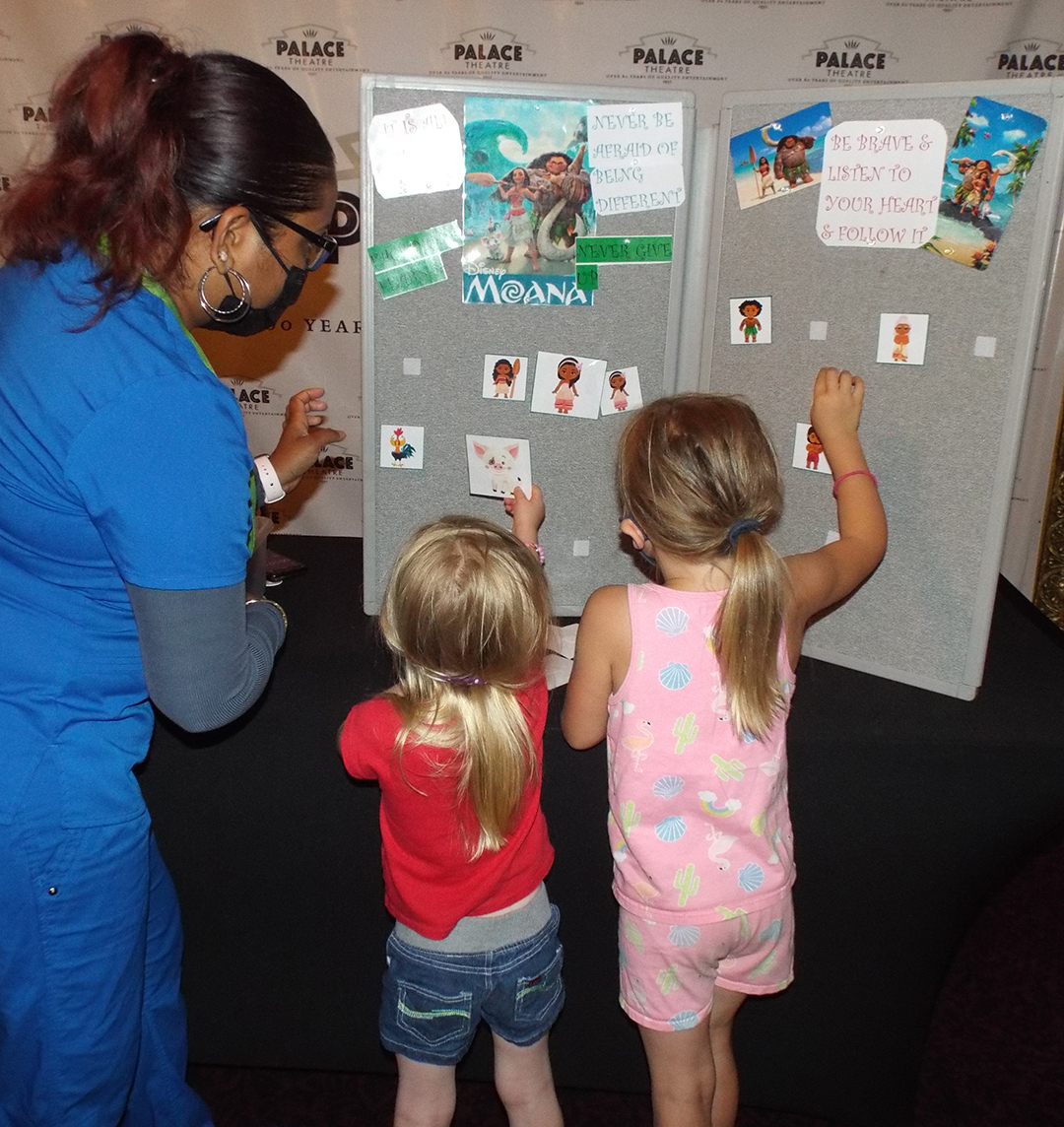 We had a fun day at Summer in the City at the Palace Theatre yesterday! Next week's free movie is Sonic the Hedgehog on 7/20. Don't forget to stop at our table for more games and prizes!

@PalaceAlbany https://t.co/PQQhTYpU7p