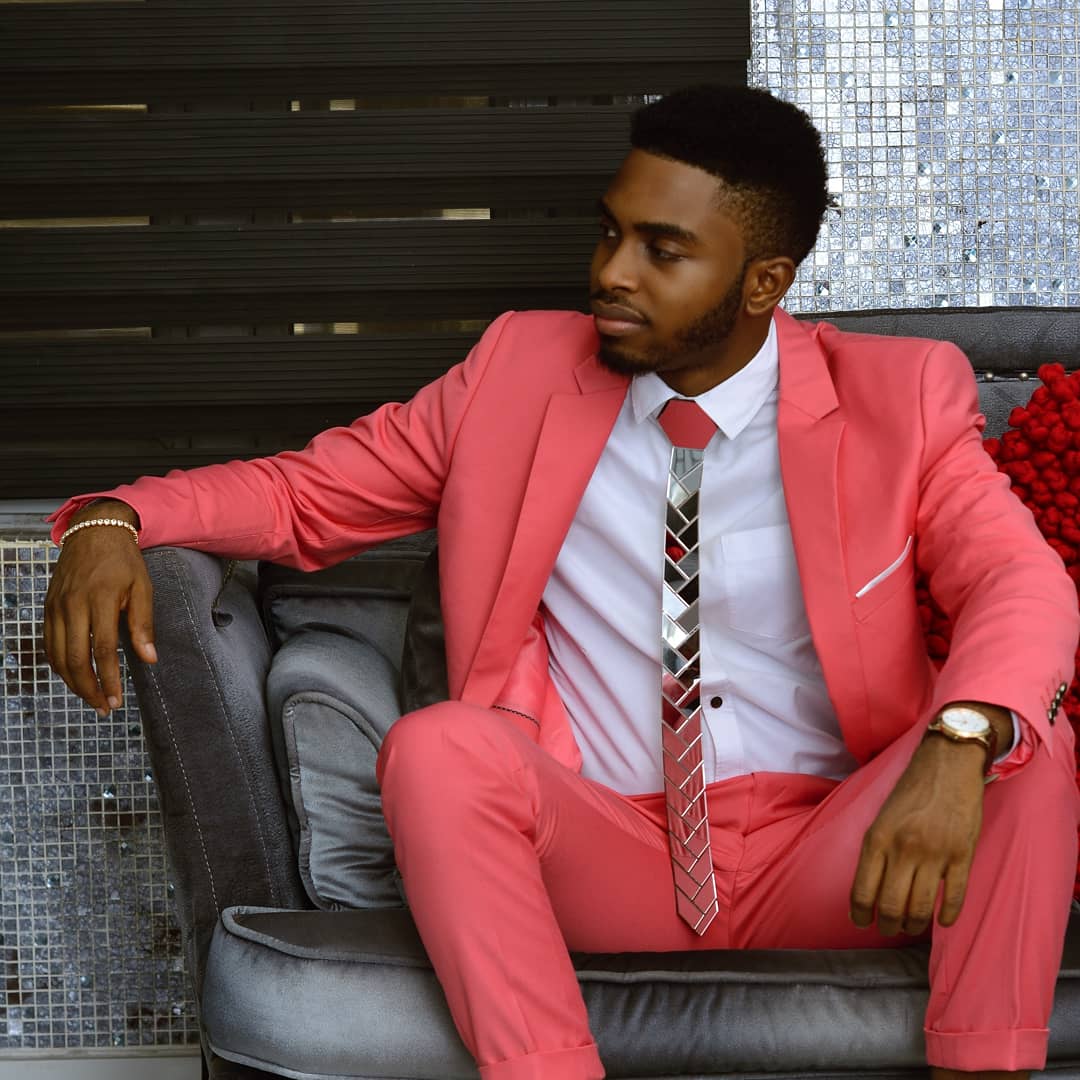 DripTie's tweet photo. Our signature suit + Premium Tie = Effortless Drip! https://t.co/qLvgev3fJt