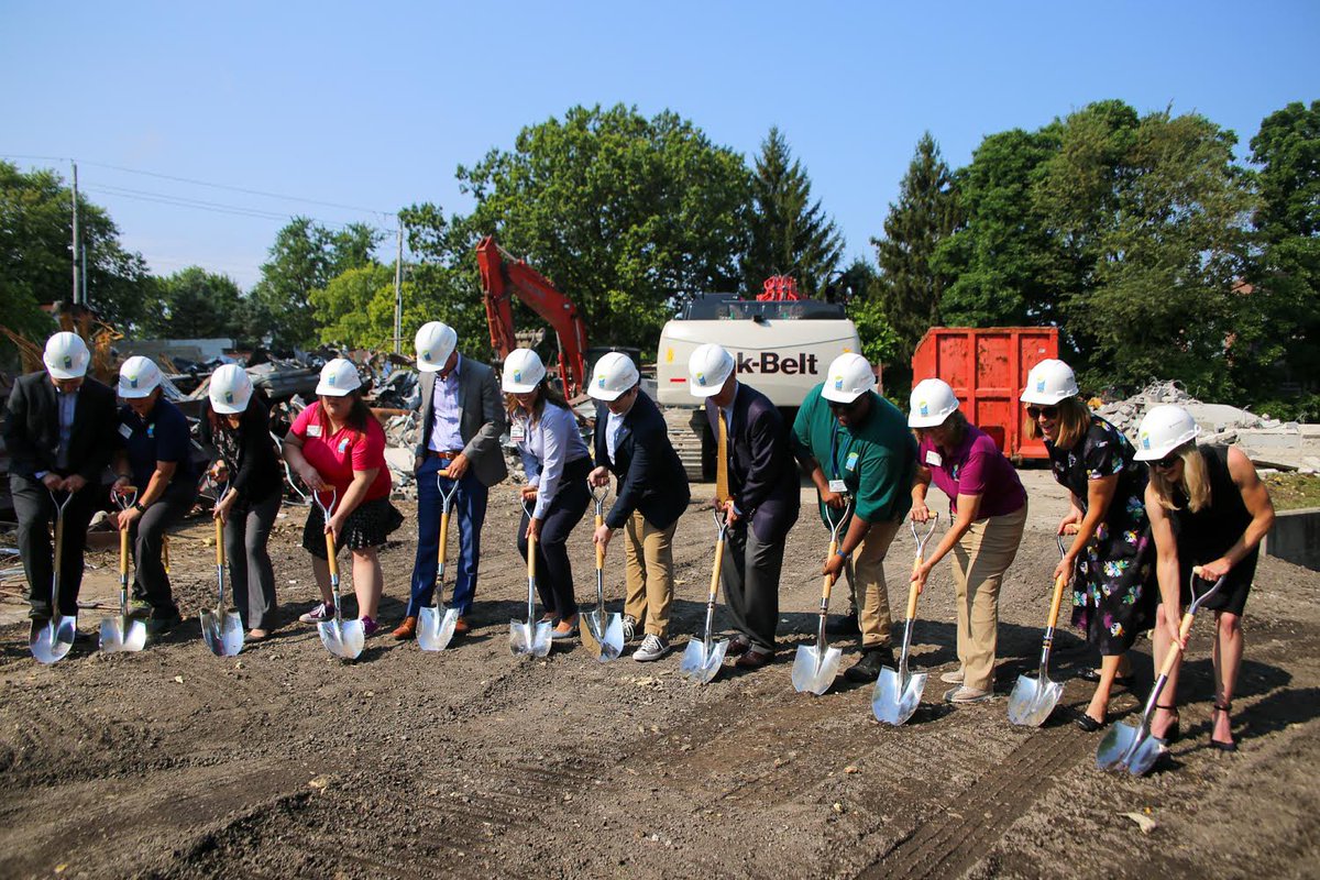 IndyParksandRec's tweet photo. Today we celebrated the groundbreaking of the new family center at Broad Ripple Park! The new family center will include upgraded fitness areas, an indoor walking track, a children’s play area, group meeting space, and a health clinic operated by @CHNw. https://t.co/wM2oaU2Wg3