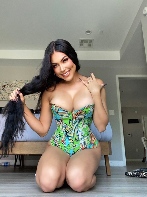 MY INSTAGRAM JUST GOT DISABLED! Follow my backup @raineyjamesbackup 🥺 https://t.co/zEoqb7KO6D