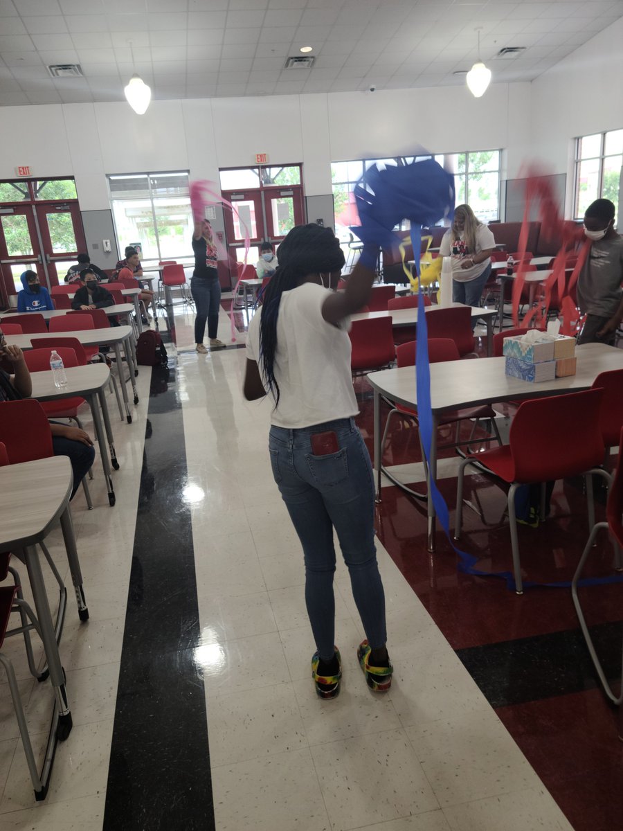 ManorMiddle's tweet photo. First day of Acceleration Camp at MMS and our scholars are engaged and team building!  MMS is already hard at work.  #NoExcuses https://t.co/SCXlNnGlUS