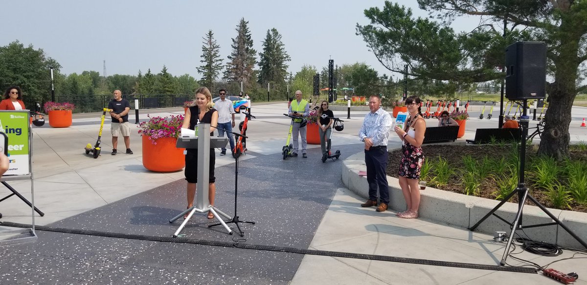 Great opening remarks by <a href="/CityofRedDeer/">City of Red Deer (Parody)</a> Mayor <a href="/TaraVeer/">Tara Veer</a> about the new and innovative e-scooter pilot in the City! <a href="/Superpedestrian/">Superpedestrian</a> with our @LINK_Scooters is so excited to serve the great people of Red Deer! #micromobility #escooter #sharedmobility
