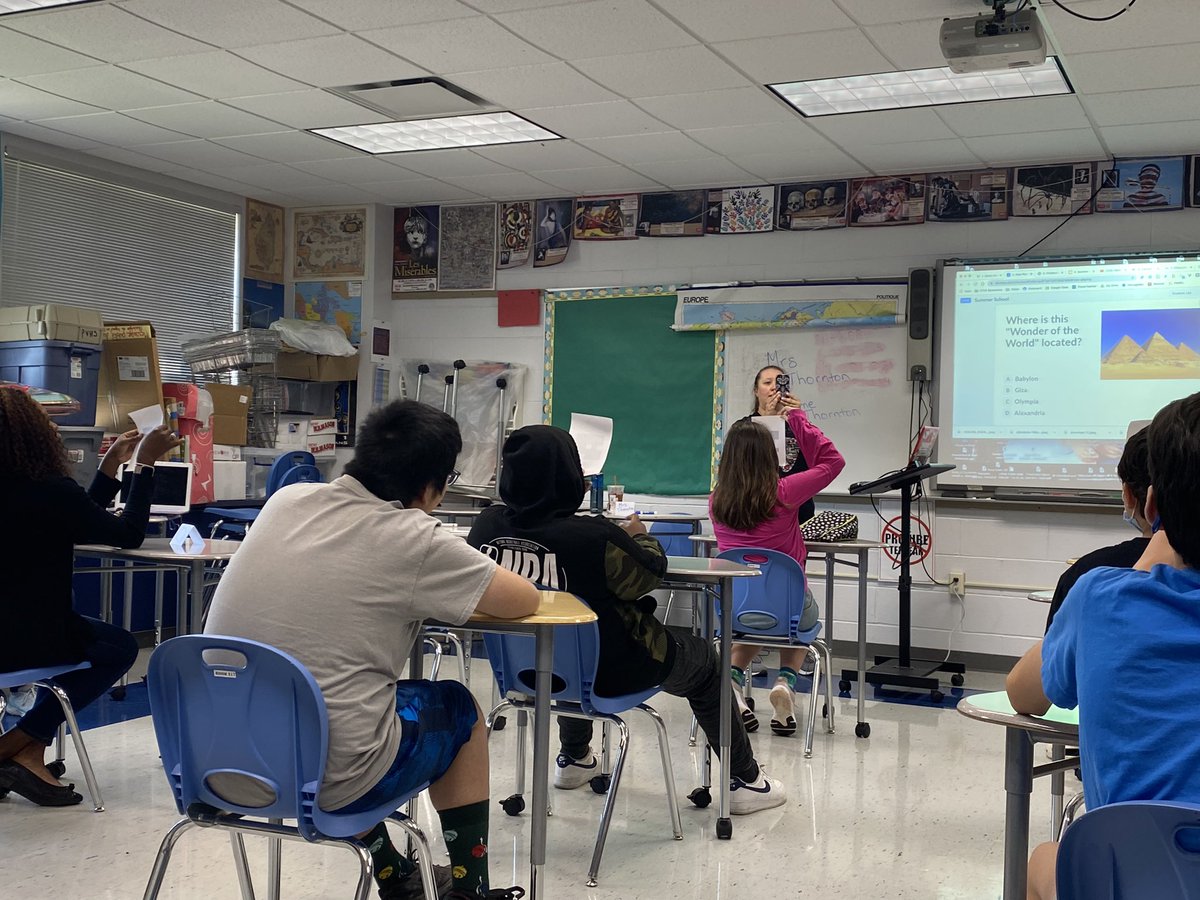 JackieLevinePV's tweet photo. Fun with monuments of the world and Plickers today with @pwrflteacher - we even got to build our own Eiffel Towers! @PutnamValleyCSD #PVHS @ski626 @mattmello56 @NotoFrye @jluft1 @44natalie https://t.co/LJCZiMGdD6