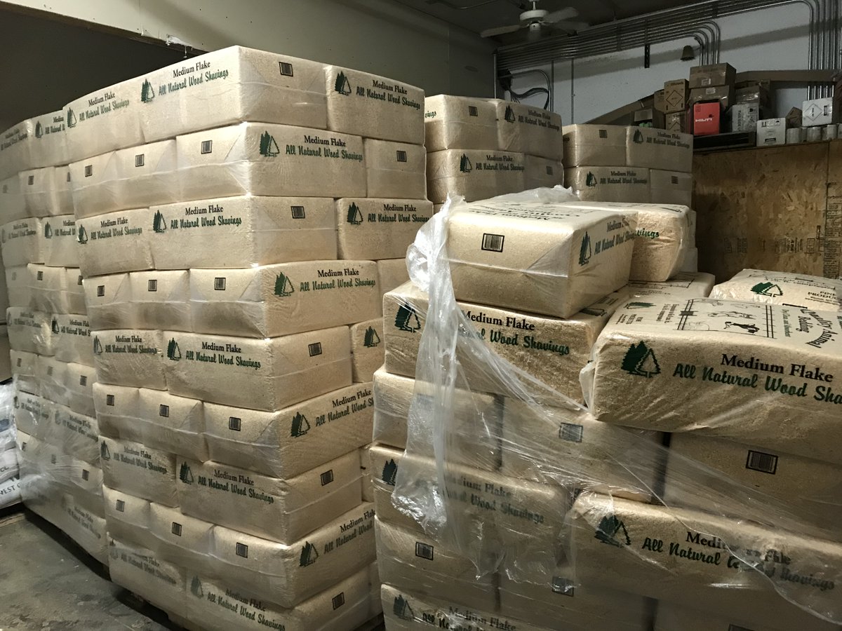 HomeFergus's tweet image. Did someone say Wood Shavings?  If you're going to be at the West Otter Tail County Fair next week, get your order in now for medium wood shavings!  ONLY $5 per bale.  Reserve your bales today @ (218) 998-5070 or stop in at 1005 North Tower Road, Fergus Falls.