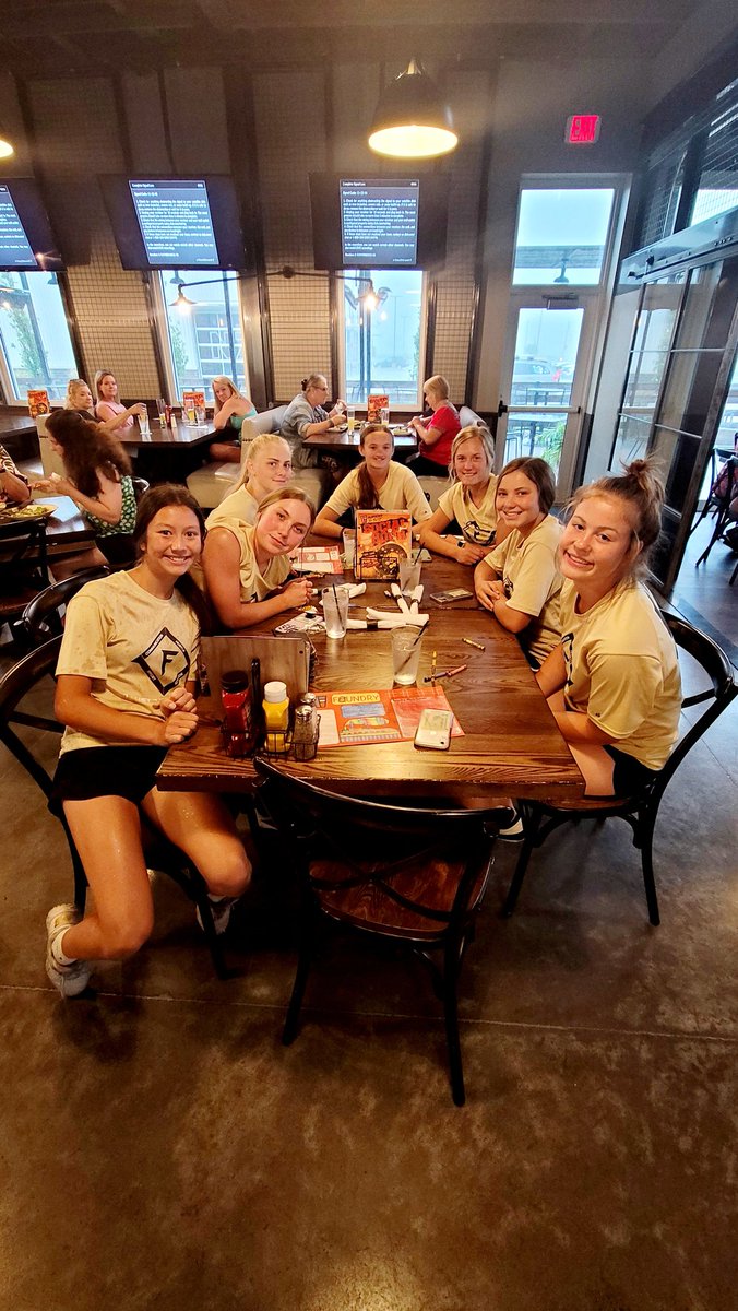 negoldjarz's tweet photo. @CentIASports 15U Nationals Skills competition we took off early to compete and now we wait for the RAIN 🌧 to stop! 
#trusttheprocess @nefury00 @MillardUnited @Watertightroof3 #15USSSANATIONALS https://t.co/au2u0YXXSG