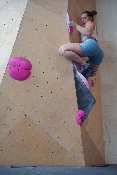 I love my wedgie, its aerodynamic. https://t.co/PmvWKoZOA3<a href="/tag/newprofilepic"class="tags"><span>#newprofilepic</span></a>