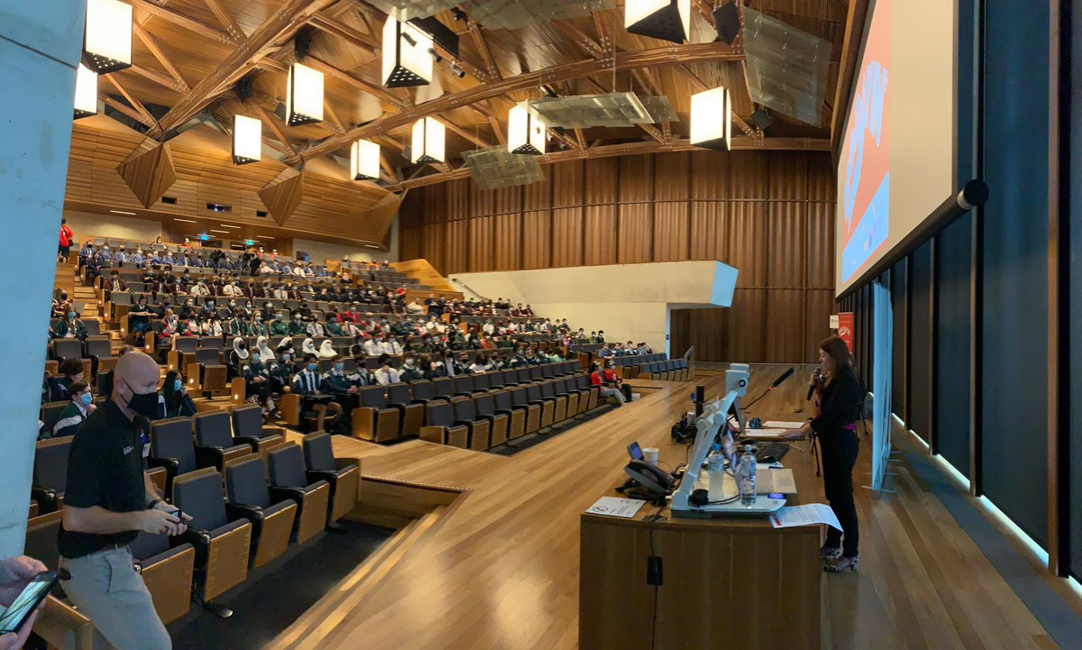 Had the privilege to host many #QLD high school students at @UQ_News @UQSchoolITEE for @ACSnewsfeed #BigDayIn2021 and great launch by @JessPughMP and welcome by Matthew Jorgensen. #techcareers #digitalcareers #uqitee #WomenInSTEM #SoliDeoGloria #computerscience #itcareers