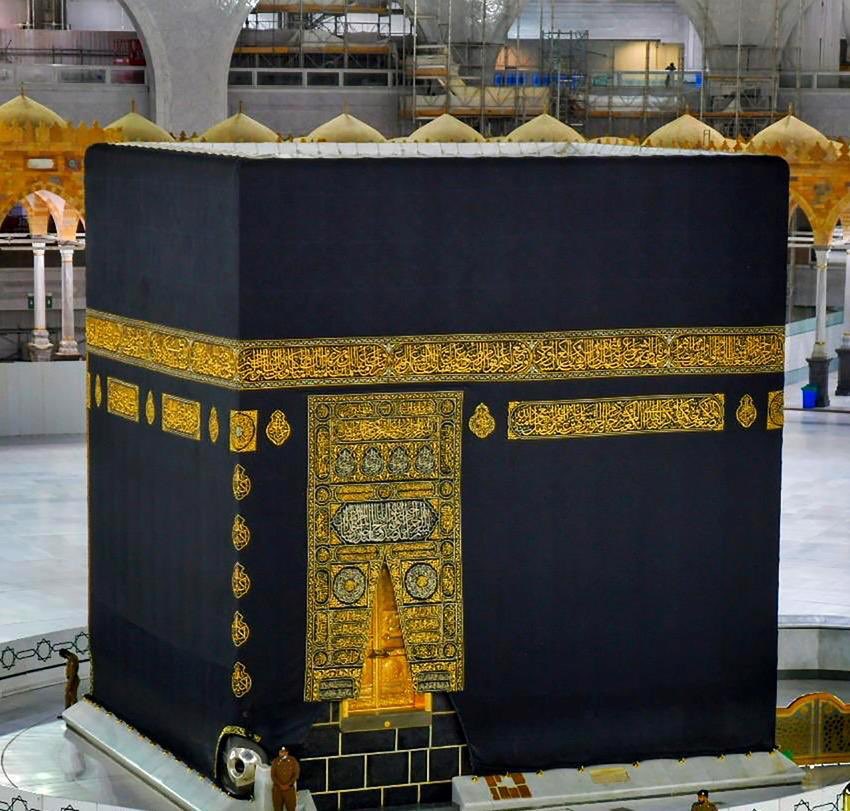 أحيو سنة التكبير🕋
ثق أن باباً فتحه الله لك لن يقوى على اغلاقه كل البشر ولو اجتمعوا عليه "اللهم فتحاً كإشراقة يومٍ جديد جميل" ولذلك أذكركم كبّروا 
الله أكبر الله أكبر الله أكبر الله لا إله إلا الله والله أكبر ولله الحمد الله أكبر كبيرا والحمد لله كثيرا وسبحان الله بكرة وأصيلا🕋