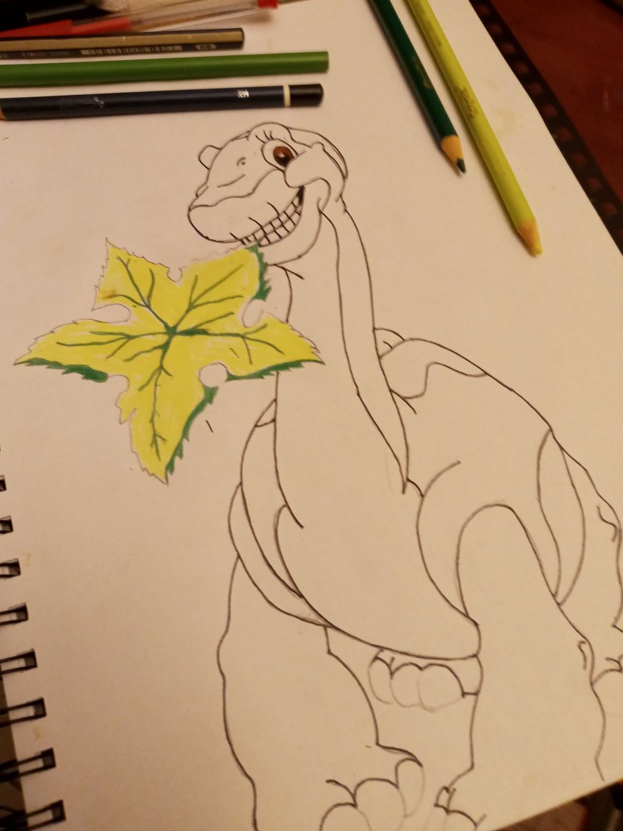 VikingIrishGod's tweet photo. 🚨Update🚨!! On the #treestar and #Littlefoot drawing 
!! #art 🎨🎭🎨 https://t.co/7iEYgoBxe3