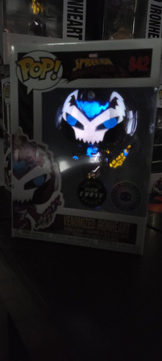 angelcynn2011's tweet image. @PopInABox and @OriginalFunko hit a homerun with this #ironheart #FunkoPop . The Glow on this one is beautiful!! #funkoglow #MyFunkoStory #FunaticOfTheWeek #funkofanclub