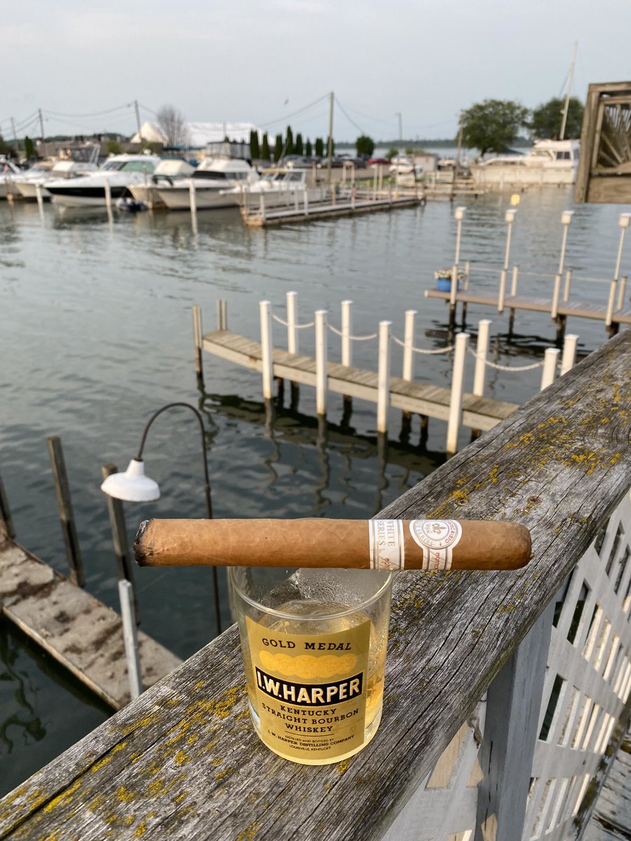 Tom_Lawless's tweet image. Anybody know where I am?

#ThinkingSpot