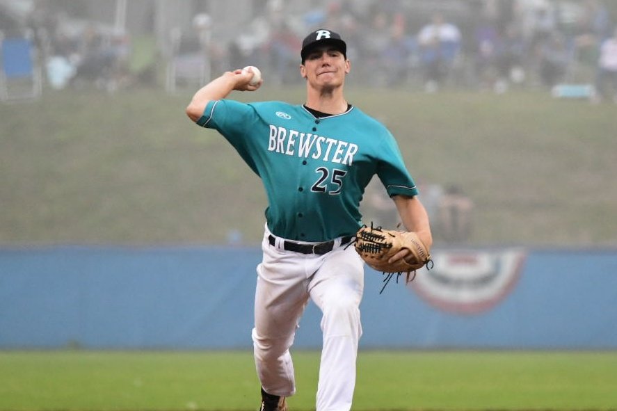 On the mound for @WhitecapsCCBL is <a href="/WakeBaseball/">Wake Forest Baseball</a> RHP Teddy McGraw, who is simply electric through 2 scoreless. Big and physical, attacking at 94-95 with serious sink and arm-side run from 3/4 slot, flashed plus slider at 82-85, firm but useful change at 89-90. He's the real deal.