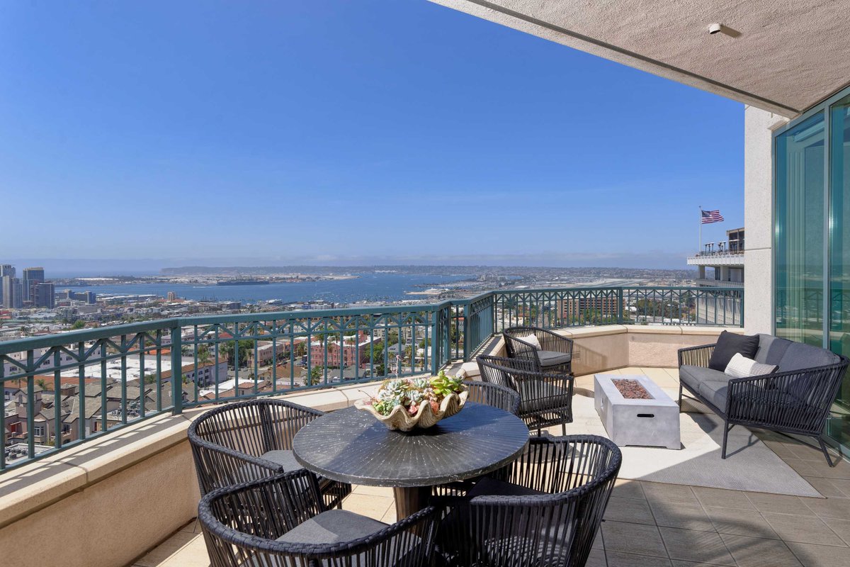 ArchitectureSD's tweet photo. Elizabeth Courtiér Presents... PENTHOUSE PERFECTION! - https://t.co/pDljPFgTjW https://t.co/vty2ge2HMg