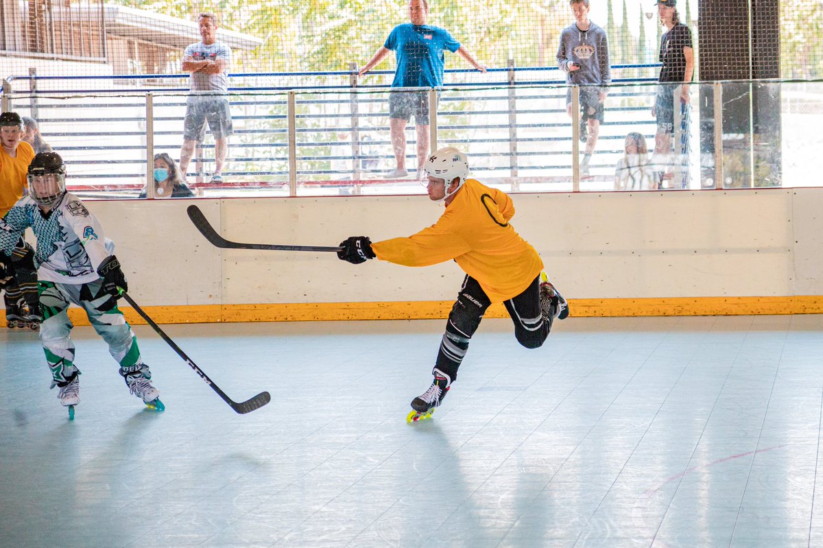 The_Rinks's tweet photo. @camyork2 : Jr Ducks Alum, 1st Round NHL Draft Pick, World Juniors Champion, Part-Time Roller Dad.
#NARChFinals https://t.co/ND9Q6O4K8W