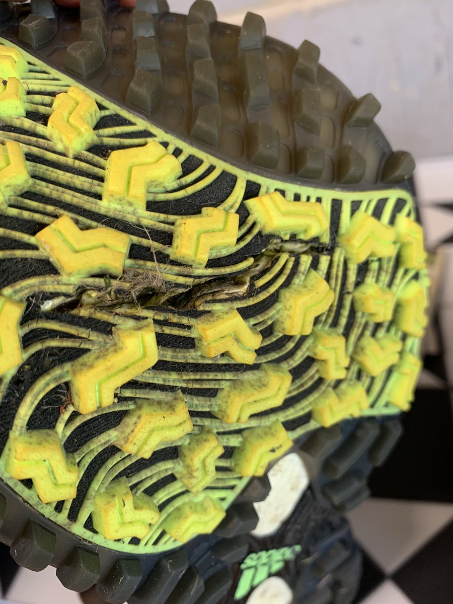 IWtheCoDriver's tweet photo. @adidasGolf @adidasUK I don’t think my Codechaos boa golf shoes should split on both soles after less than 18 months?! Any thoughts? https://t.co/go1ko0uLxC