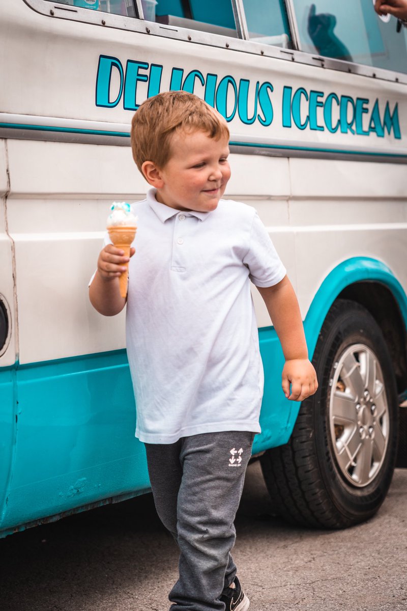 Happy happy children😊 This is what this charity is all about✨ @CollingwoodP_S