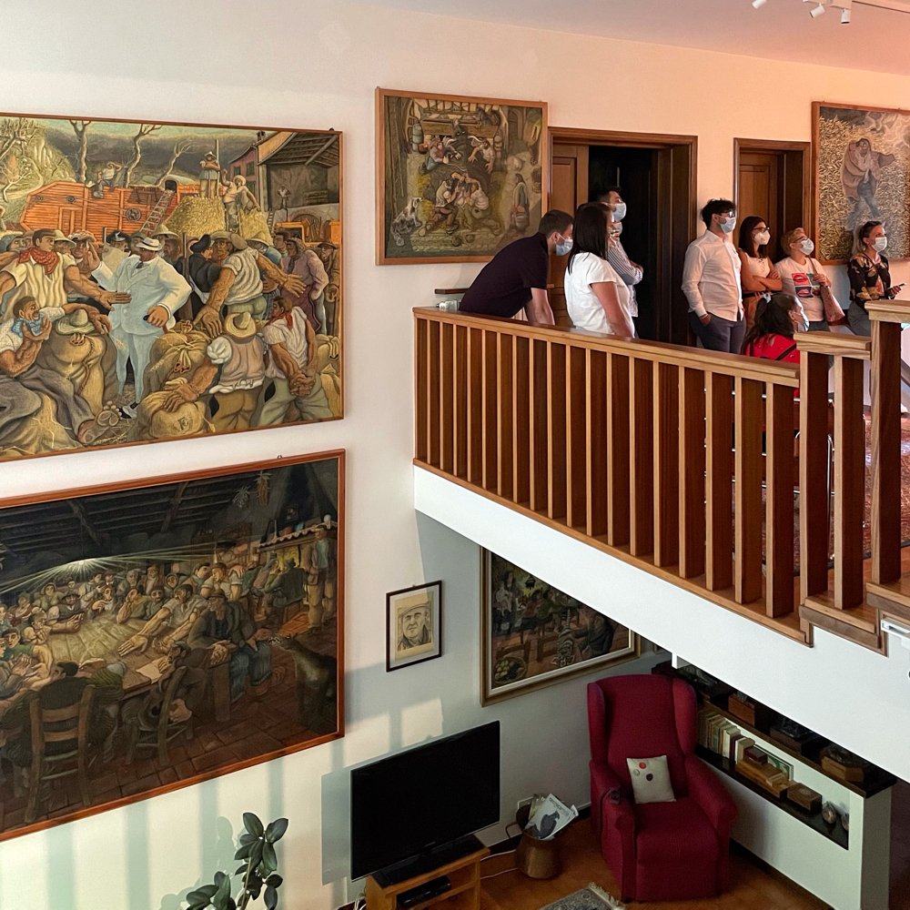COVILIARTE's tweet photo. => #CasaMuseoCOVILI | #PavulloNelFrignano, 14/07/2021

#Vis #Mecof #Pink incontrano #GinoCOVILI...

La #CasaMuseo #COVILI non è solo un'esposizione di opere d'arte, ma un'esperienza indimenticabile in cui si vivono emozioni e si respira un'atmosfera unica.

Tks: #TeamVIS

#Arte https://t.co/lQdZXMt7NP