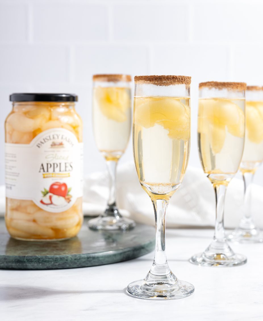 Paisley Farm Apple Cinnamon Mocktails are a great treat for a wedding or baby shower!🍎 Find this recipe here: paisleyfarmfoods.com/recipes/paisle…
🚨Love our Sliced Apples with Cinnamon?  Be sure to stock up, we are running low on stock: paisleyfarm.branddriver.com/paisley-farm-s…