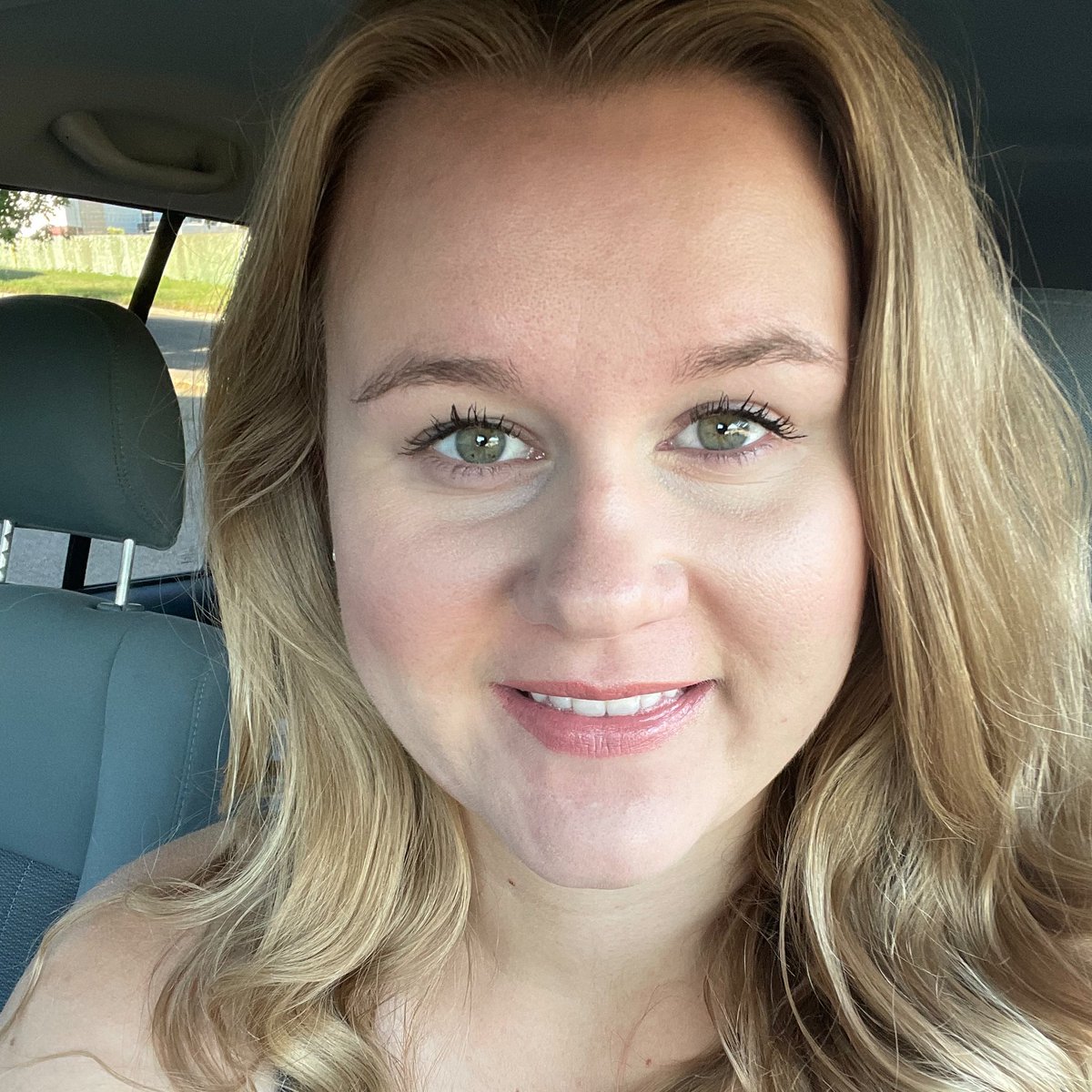 CMHA_ASER's tweet photo. Filling our new Youth Mental Health Educator position is Registered Social Worker, Shelby Haga, who worked with our #PSHProgram for the past 3 years.
“Education is the first step in prevention and I love that CMHA reaches the community with various presentations and resources!” https://t.co/4YOvZF2IHg