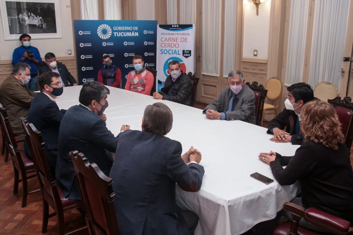 MDSTuc's tweet photo. NOTICIAS - ECONOMÍA SOCIAL👇

Articulan acciones para mejorar el precio del los alimentos a través de la producción local

🌎https://t.co/Te2RLgnsxr https://t.co/AXTZEnRTN4