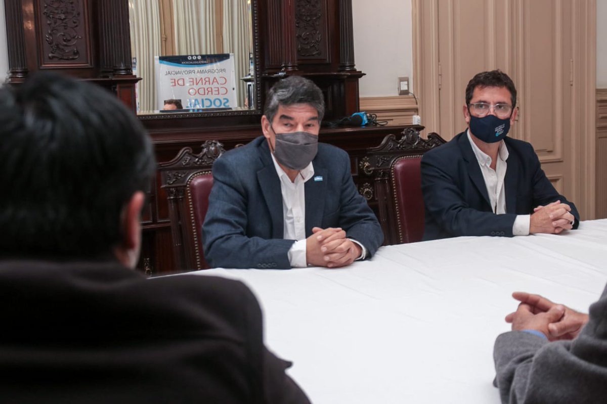 MDSTuc's tweet photo. NOTICIAS - ECONOMÍA SOCIAL👇

Articulan acciones para mejorar el precio del los alimentos a través de la producción local

🌎https://t.co/Te2RLgnsxr https://t.co/AXTZEnRTN4