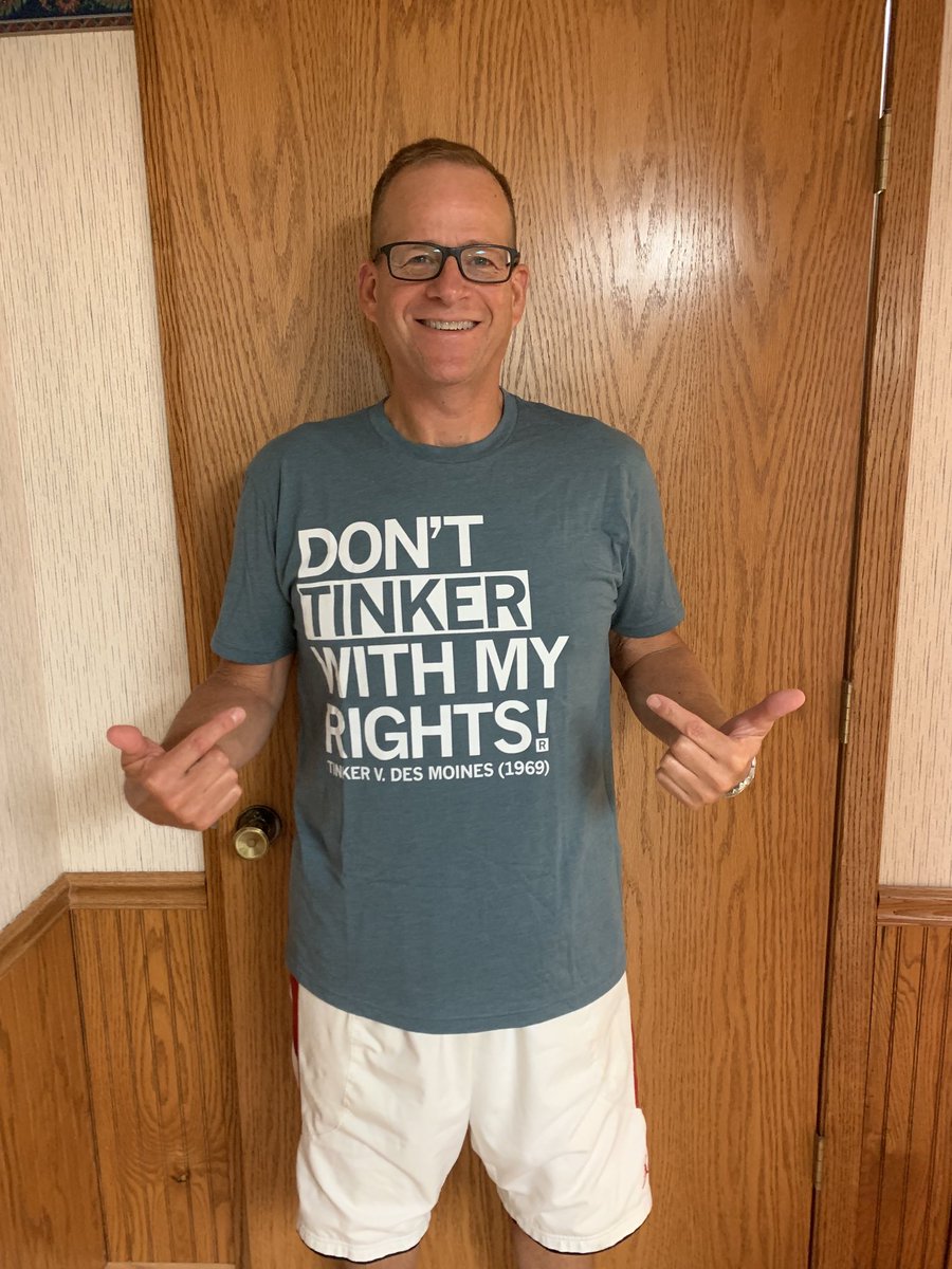 When you wrap up 6 wks of ⁦<a href="/UNIEdLead/">UNI Ed Lead</a>⁩ Law class with a great cohort, and this comes in the mail. #2020Gold you Rock! #LoveMyJob