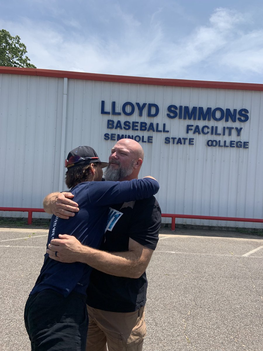 Henry Hutchens tweet media