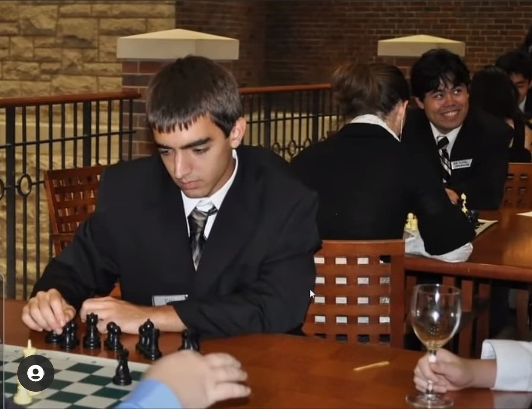 Rhaellion's tweet photo. Just found this photograph on a website, I bet you don't remember @GMHikaru. I wonder how old were you there. https://t.co/7DTPF8qApA