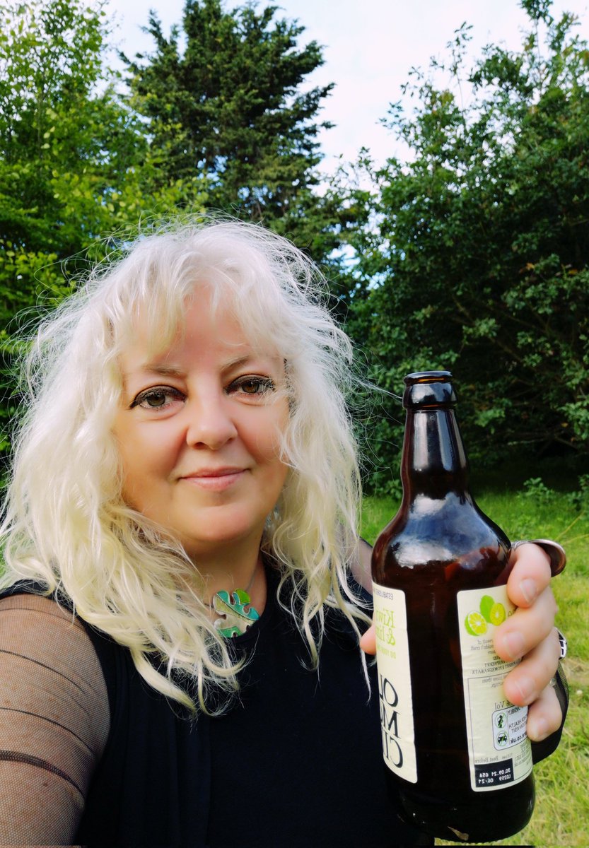 shellakeypookey's tweet image. #parched

#headshots at 6pm
Chillin like a villain at 7

I wrote a piece called #Boots for the actor John Crosbie

It premieres at @wexfordarts
#TalesFromTheQuay which is sold out both nights but there&apos;s literally 5 left for a #matinee on Saturday August 14th

👢