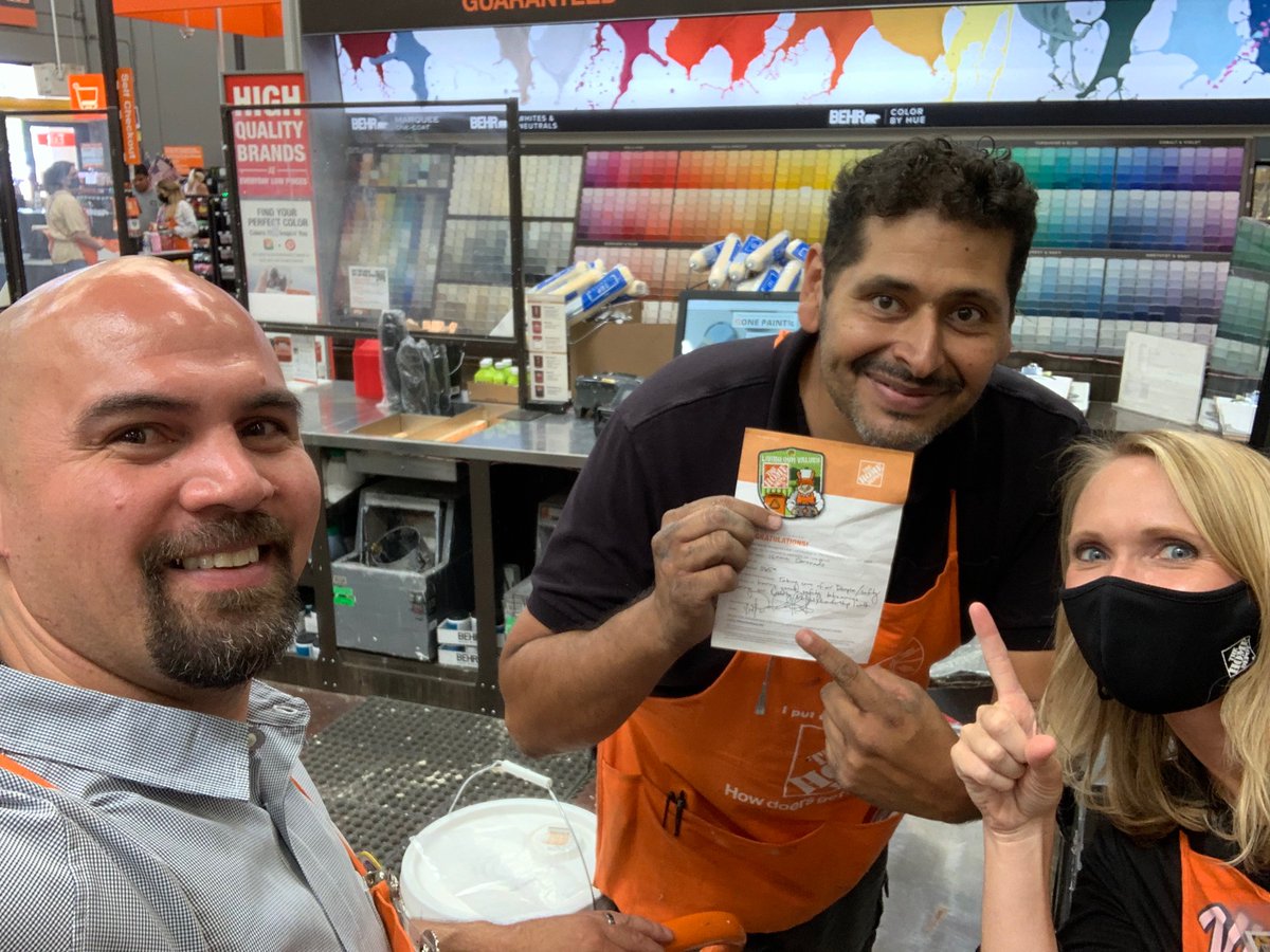 #safetyshoutout to Isaac in D24. Not only did he represent the <a href="/LemonGroveHD/">Lemon Grove Home Depot</a> safety culture well, but gave great safety suggestions to our Liberty Mutual partners. Way to go Isaac!!