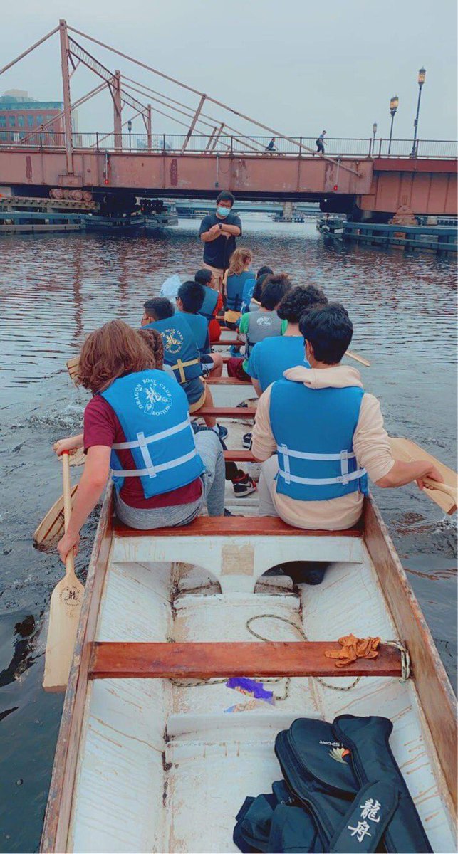 ONEDragonBoat's tweet image. Look who’s back at @FortPointBoston! Welcome back on  our #dragonboat @eIncBoston! #bostonpaddle #scienceeducation #naturelovers #maskuptopaddleup #kidsonboard #nextone