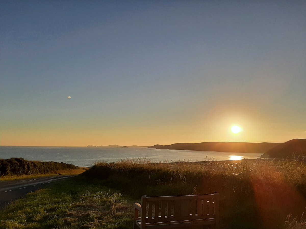 Stunning day here in Pembrokeshire and a fantastic recital <a href="/StDavidsCath/">St Davids Cathedral</a> this evening. A little bit of normal back tonight 👍