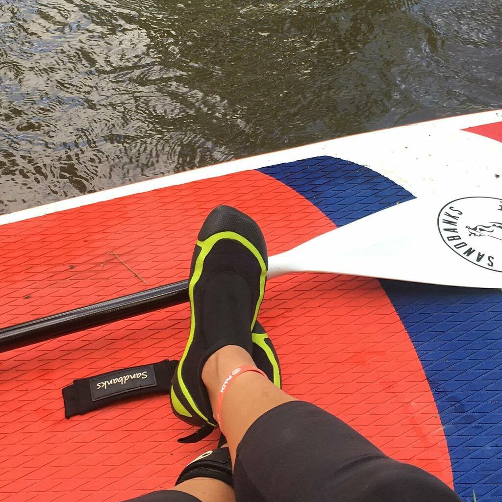 THE WEY OF WATER 
♻️
Invited to join a brilliant project to SUP river clean and explore the corners of Wey waters  while proudly representing @thedeansvolunteers @southcoastsirens and the #greensockmovement was a fantastic  experience and pretty much qui… instagr.am/p/CRUlSxSHv3Z/