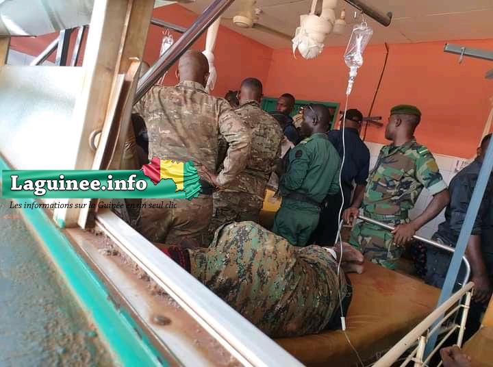 FodBALDE2's tweet photo. #Guinée : Un conflit autour du contrôle d’une zone minière, s’est soldé par un drame ce mercredi, 14 Juillet. Ces sous-préfectures sont #Banko et #Koumandjanbougou. Selon nos informations, des #donzos (chasseurs traditionnels) ont ouvert le feu sur des gendarmes.
#Kibaro https://t.co/iVScKeePsv